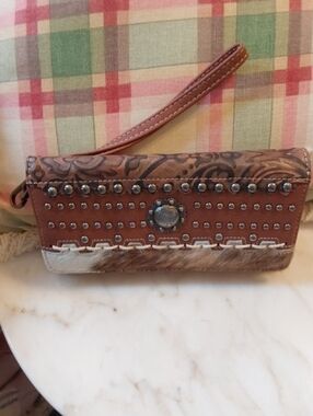 NWT Trinity Ranch Cowhide Leather Wallet, Brown Studded Trifold Wristlet
